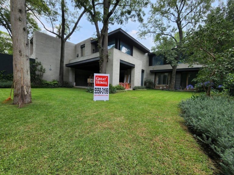 Hermosa y Amplia Residencia Casa en VENTA en San Angel Alvaro Obregon CDMX