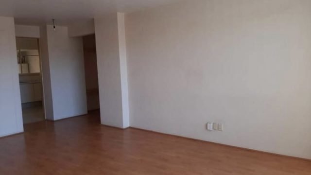 5873E3AF 498D 4EE9 84D0 E12E5ECDC876