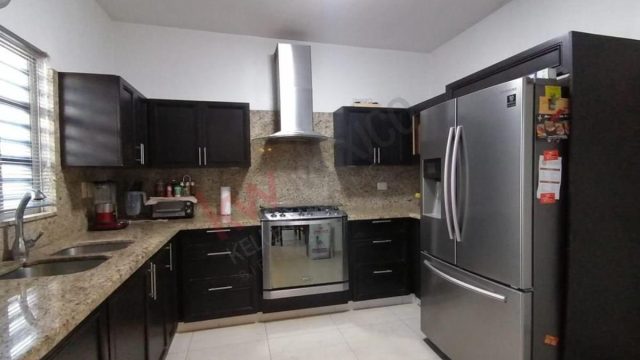 Casa en Venta en Puerta de Hierro Monterrey Nuevo Leon 4