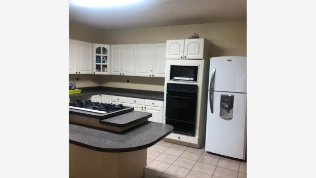 Habitacion para Dama en RENTA Casa en Balcon Campestre Queretaro 3