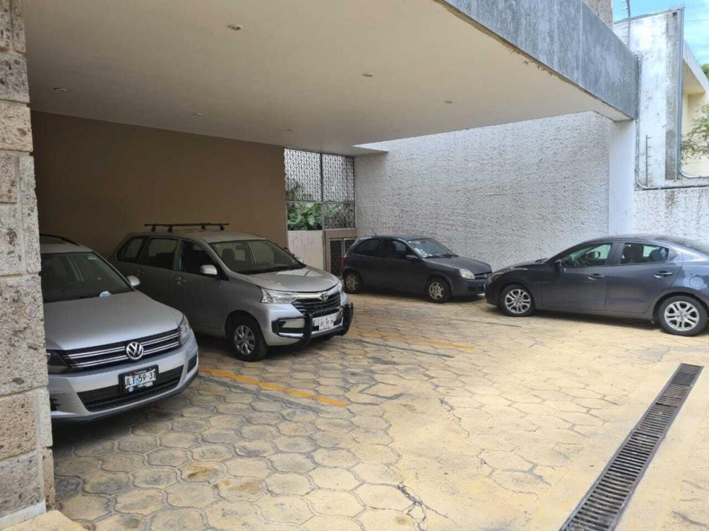 Amplia Casa Oficina en Renta en Arcos Vallarta Guadalajara Jalisco 3