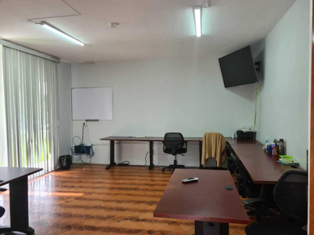 Amplia Casa Oficina en Renta en Arcos Vallarta Guadalajara Jalisco 5