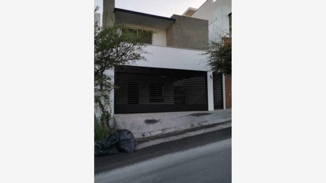 Casa en Renta en Lomas Quetzales Garcia Nuevo Leon 2
