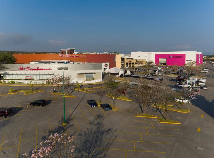 Terreno Comercial Centro Plaza Comercial 353513043