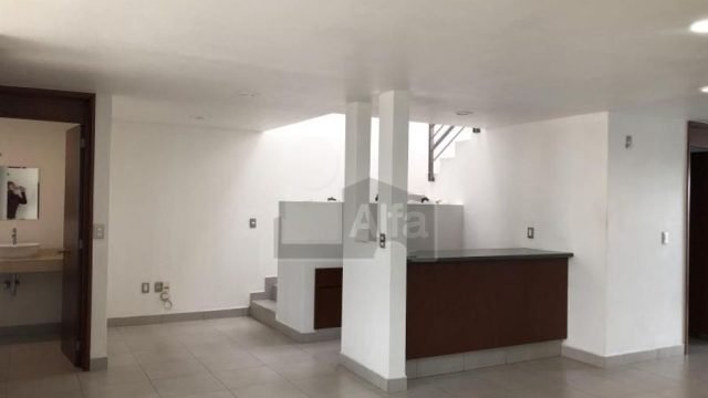 Casa en Renta cercana a UVM y GALERIAS METEPEC, Edo de Mexico (4)