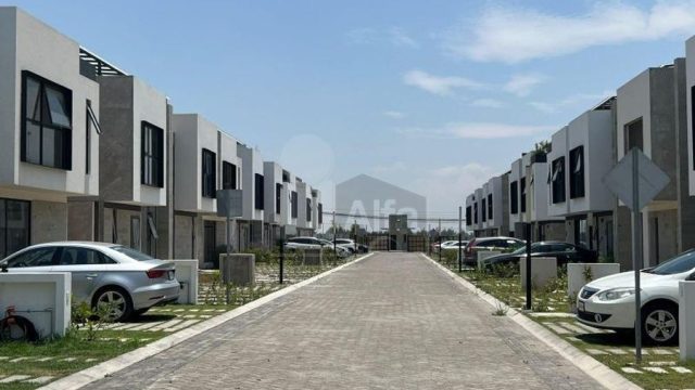 Casa en Renta en condominio en renta en Cruz de la Misión, Calimaya, Edo de México (1)