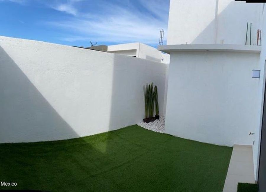 Casa en Renta en esquina, Zibata, El Marques Queretaro (1)