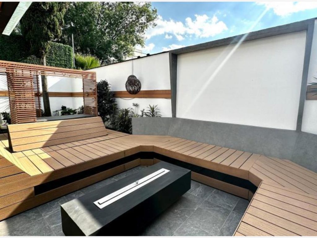 Casa en Venta en Jardines del Pedregal de San Angel Coyoacan CDMX (3)