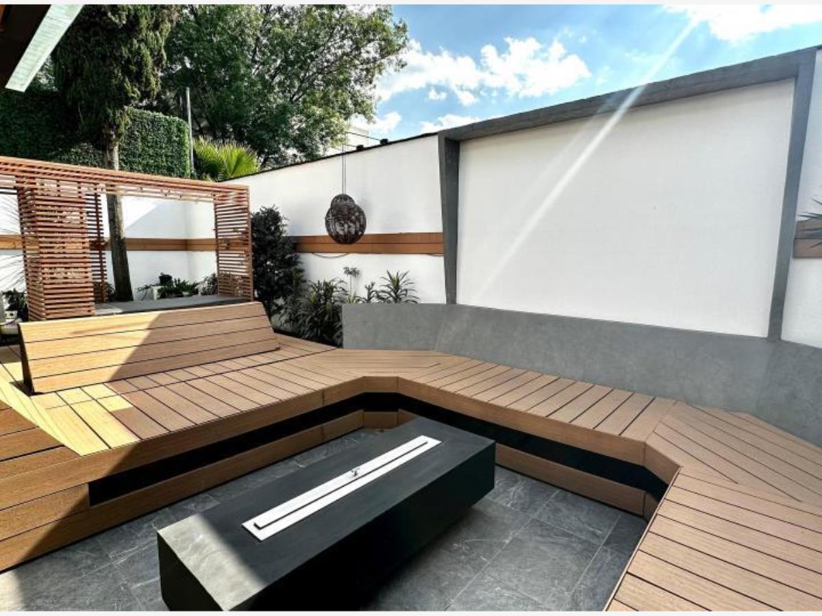 Casa en Venta en Jardines del Pedregal de San Angel Coyoacan CDMX (3)