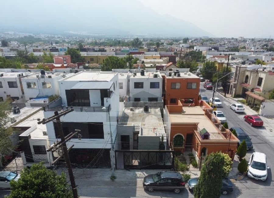 Casa en renta en Real de Cumbres Monterrey Nuevo Leon Zona Poniente (1)