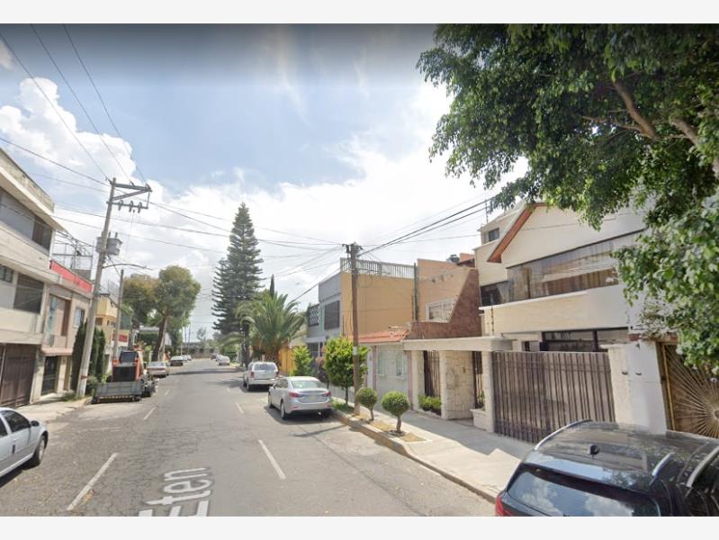 Remate Casa en Venta en Valle del Tepeyac Gustavo A Madero CDMX (5)