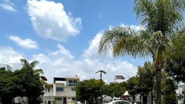 AMPLIA CASA EN RENTA EN MILENIO III A 12 MINUTOS DEL CENTRO DE QUERETARO (6)