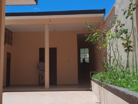 Amplia Casa en Venta uso comercial o habitacional en Comitan Chiapas (1)