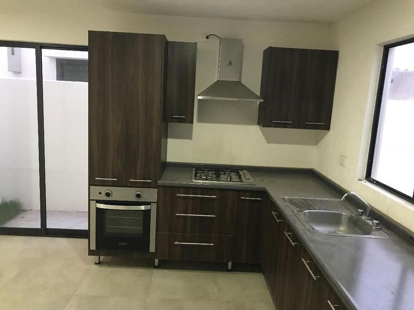 Casa en Renta Adamar Coto Marevna (coto 7), Av. Adamar, Jalisco, México2