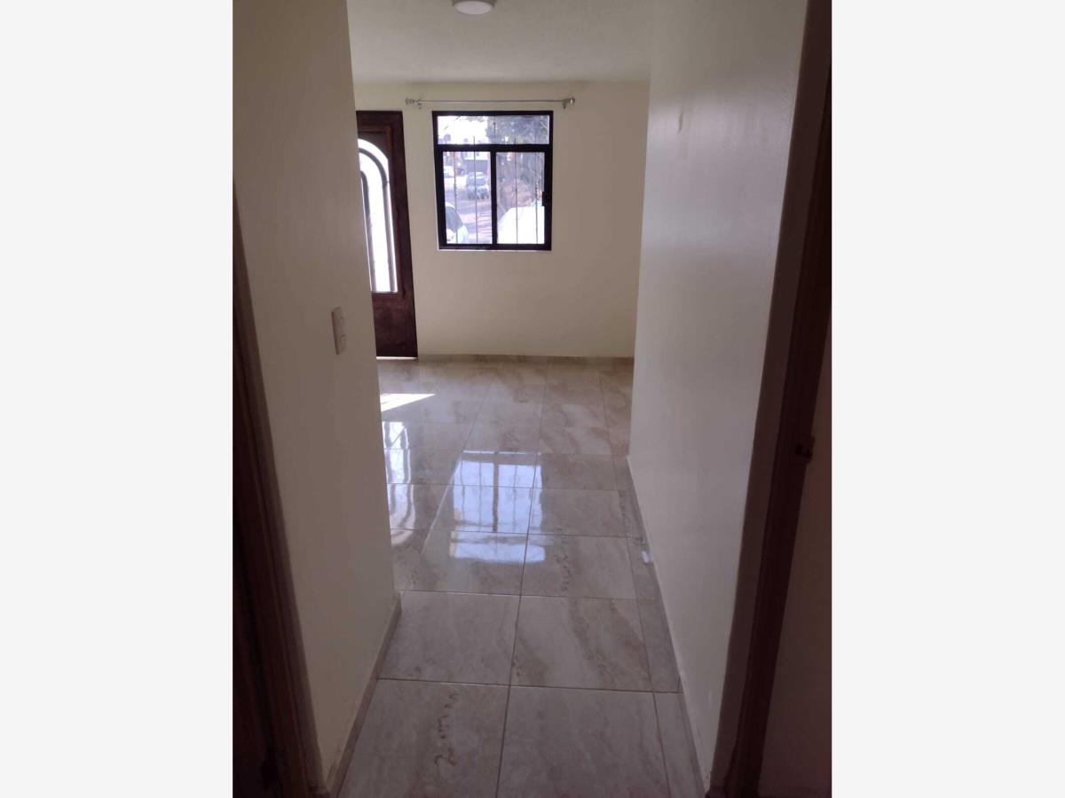 Casa en Renta en Colinas del Lago Cuautitlan Izcalli Estado de Mexico (4)