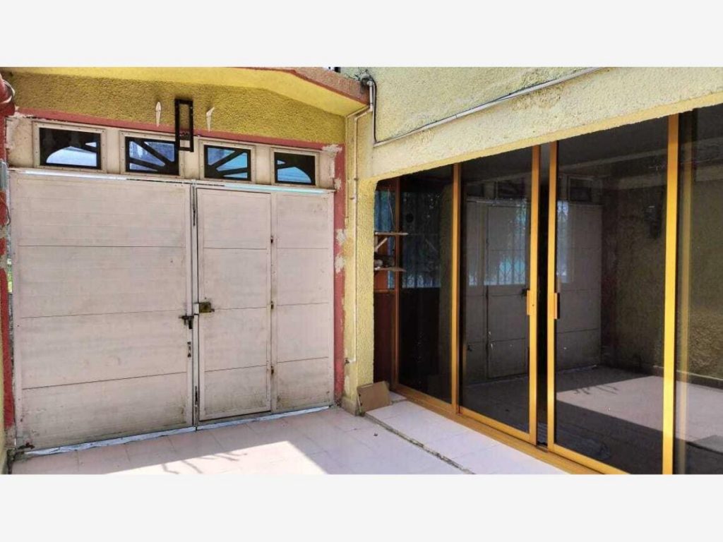 Casa en Renta en Jardines de Morelos Sección Montes Ecatepec de Morelos (2)