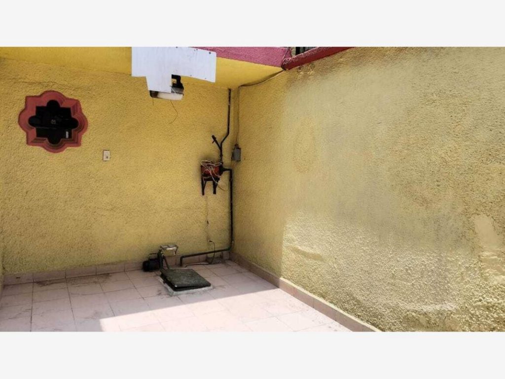 Casa en Renta en Jardines de Morelos Sección Montes Ecatepec de Morelos (3)