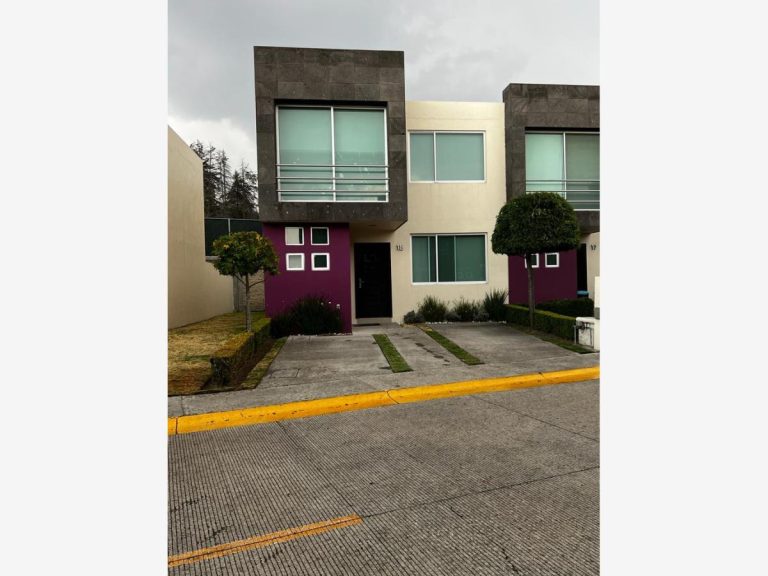 Casa en Renta en San Luis Mextepec Zinacantepex Estado de Mexico