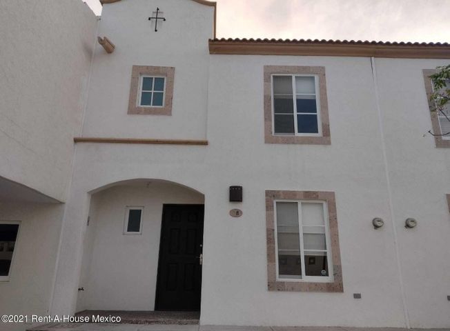 Casa en Renta en privada con amenidades 3 recamaras EL REFUGIO Queretaro (4)