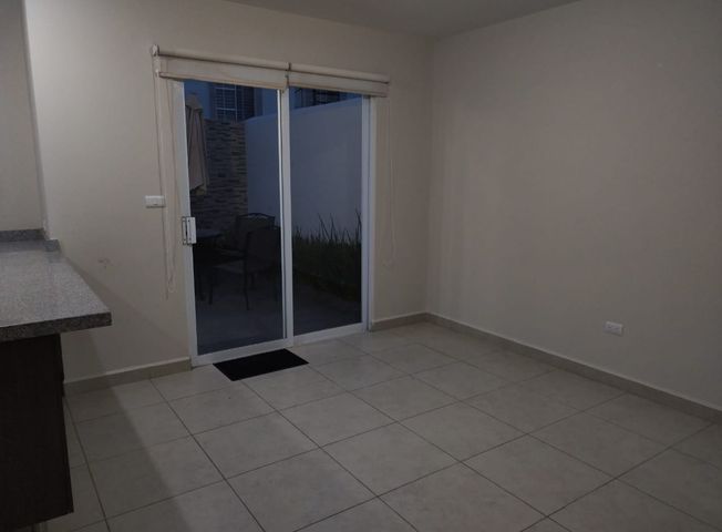 Casa en Renta en privada con amenidades 3 recamaras EL REFUGIO Queretaro (7)