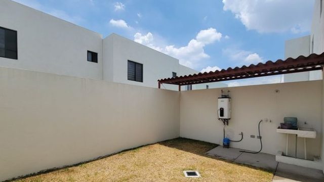 Casa en renta en Zákia El Marques Queretaro5