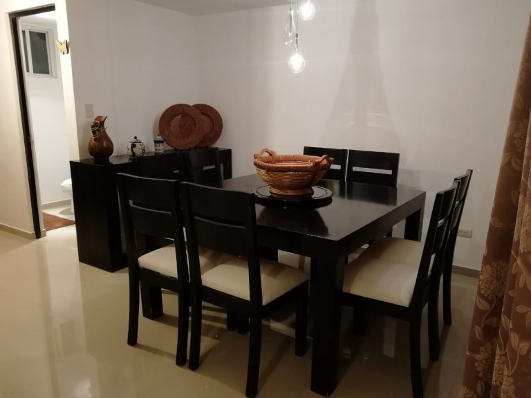 CASA EN VENTA EN TOLUCA ATRÁS DEL PARQUE INDUSTRIAL TOLUCA 2000 Y CERCA DE AEROPUERTO TOLUCA