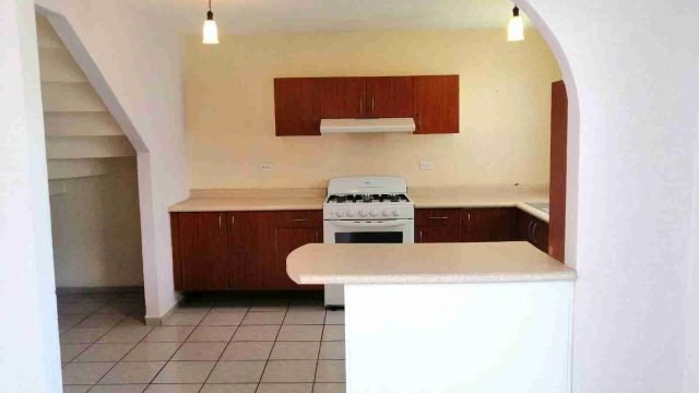 Rento Casa en Fraccionamiento Palmares Con Jardín en Querétaro3