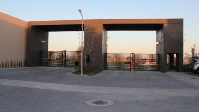 Se renta casa en zakia 2 recamaras 3 baños 2 autos y amenidades5