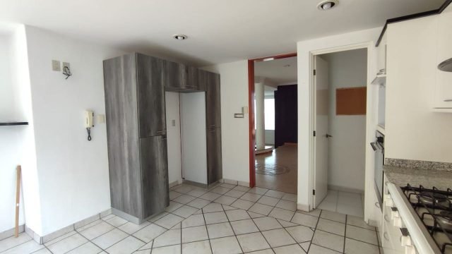 Amplia Casa en Renta de 3 rec con 3 pisos, roof garden y gran vista en Paseos del Bosque Naucalpan EdoMex (12)