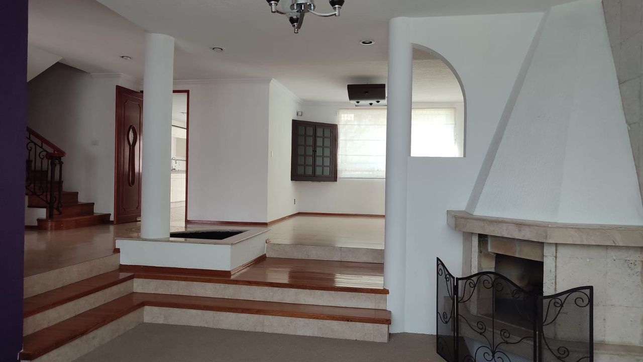 Amplia Casa en Renta de 3 rec con 3 pisos, roof garden y gran vista en Paseos del Bosque Naucalpan EdoMex (4)