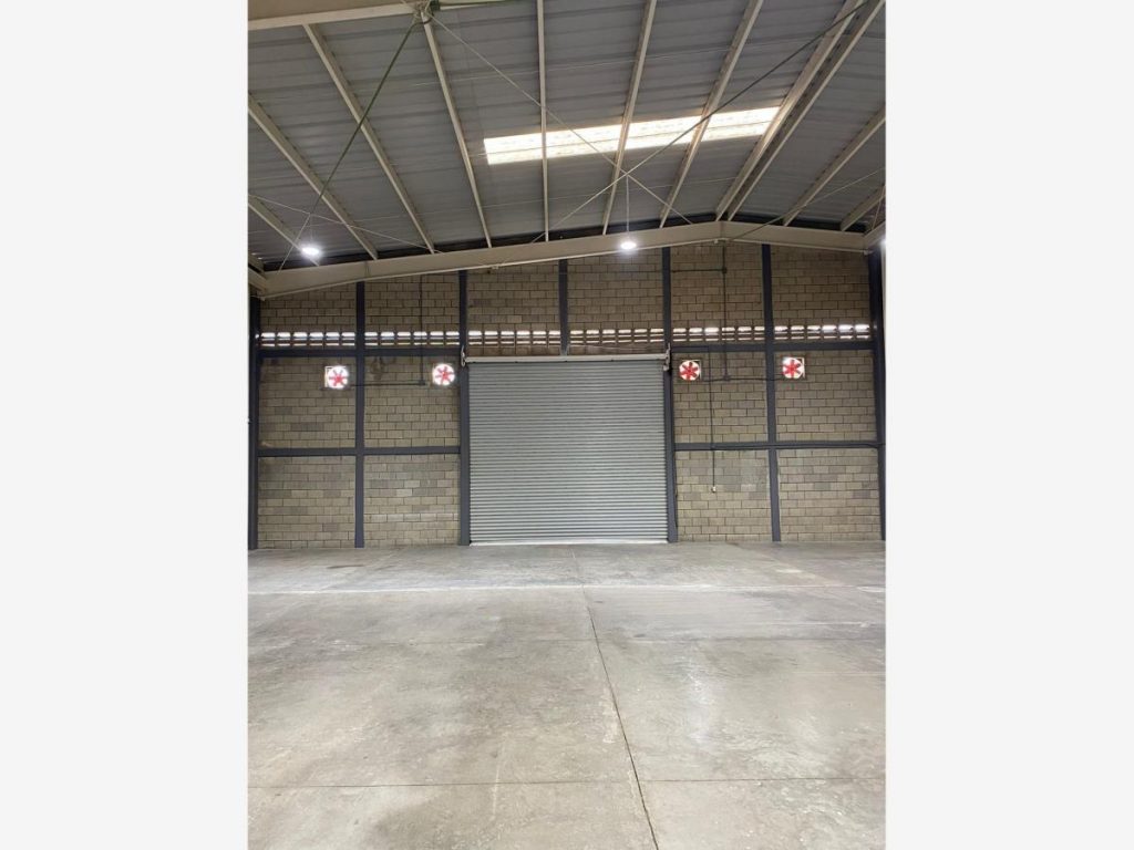 Bodega en Renta 1200 M2 en Laguna de la Puerta Tampico Tamaulipas (2)