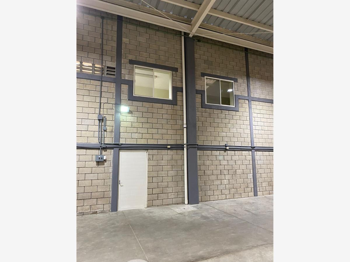 Bodega en Renta 1200 M2 en Laguna de la Puerta Tampico Tamaulipas (3)