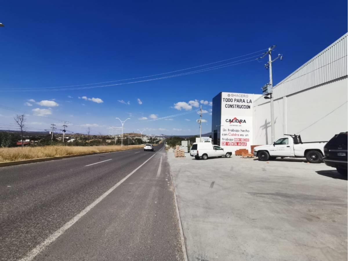 Bodega en Renta en El Vegil Hulmilpan Queretaro (1)