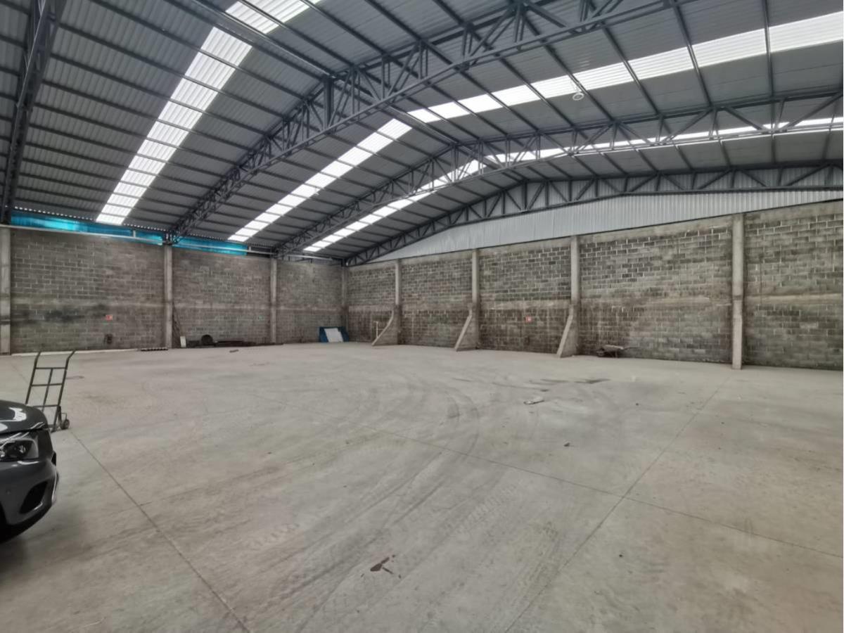 Bodega en Renta en El Vegil Hulmilpan Queretaro (2)
