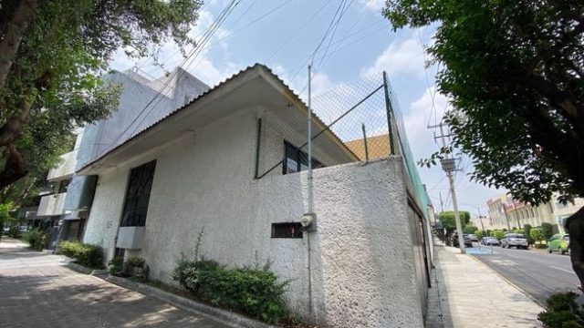 Casa en Venta en Lindavista, en Esquina, 5 Rec (1)