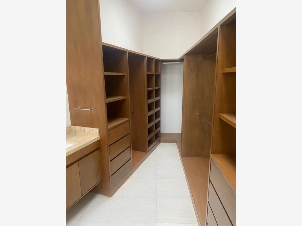 Casa en Venta en el Molino Residencial y Golf en Ganajuato Leon (8)