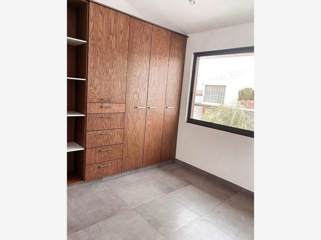Casa en Venta en el Molino Residencial y Golf en Guanajuato Leon (1)
