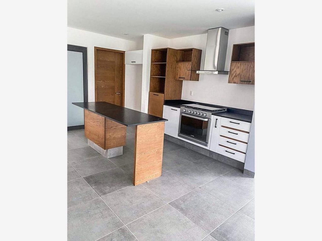 Casa en Venta en el Molino Residencial y Golf en Guanajuato Leon (3)