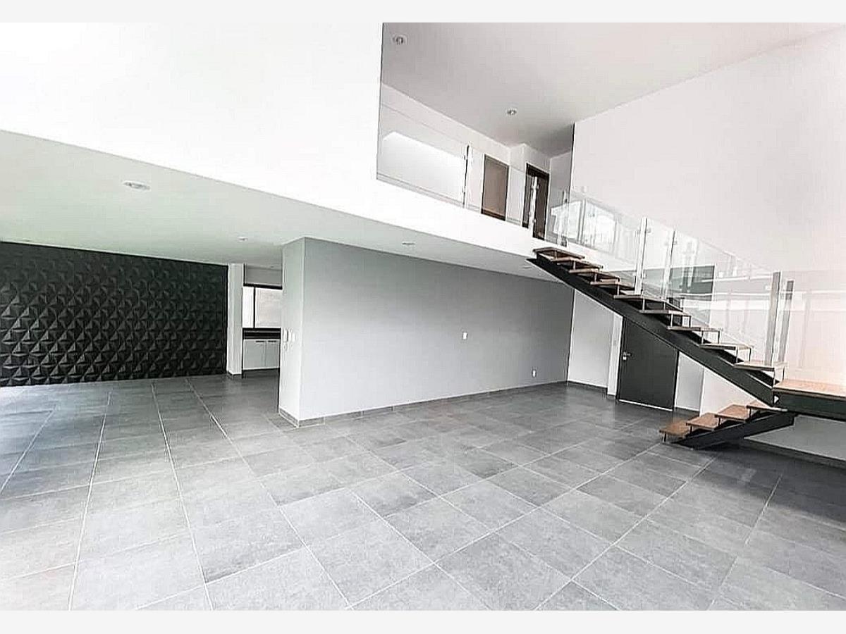 Casa en Venta en el Molino Residencial y Golf en Guanajuato Leon (4)