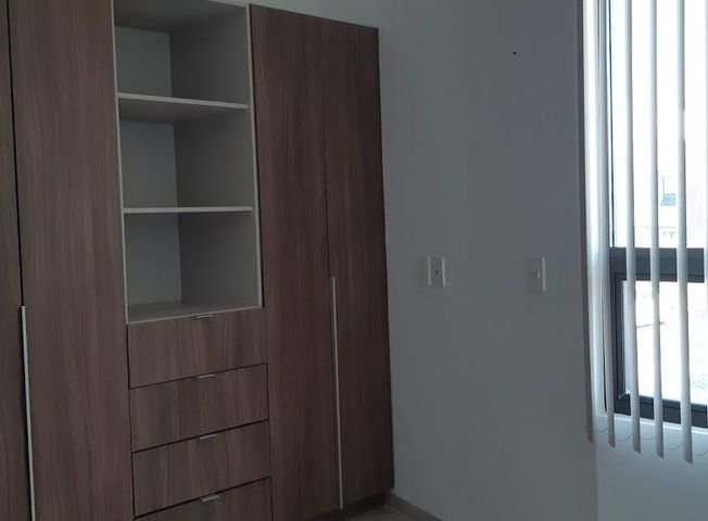 Casa en VentaRenta en San Isidro Juriquilla Querétaro (9)