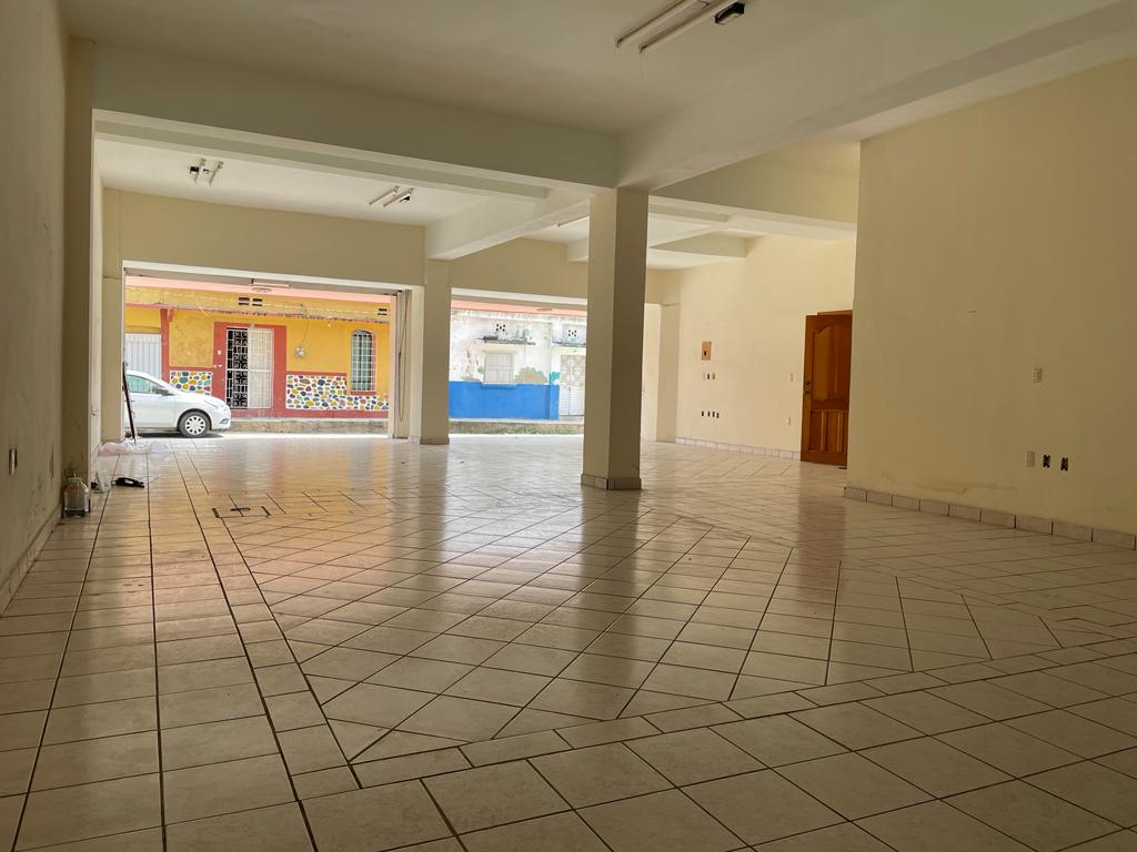 En Renta Local Comercial 200 M2 en Tonala Chiapas (6)