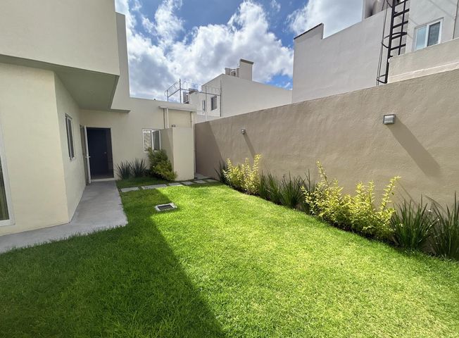 HERMOSA CASA EN RENTA EN RESIDENCIAL LA VISTA , QUERÉTARO (8)