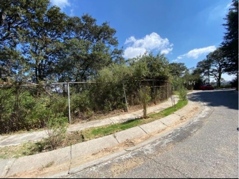 Terreno en Venta 1,471 M2 en Condado de Sayavedra Atizapan de Zaragoza EdoMex