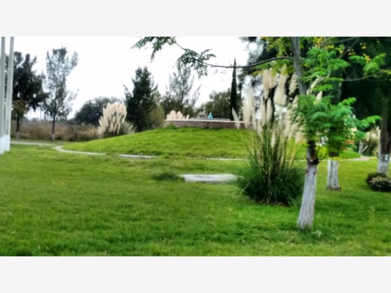 Terreno en Venta en Campestre Santuario de Santa Rita, San Francisco del Rincon, Guanajuato
