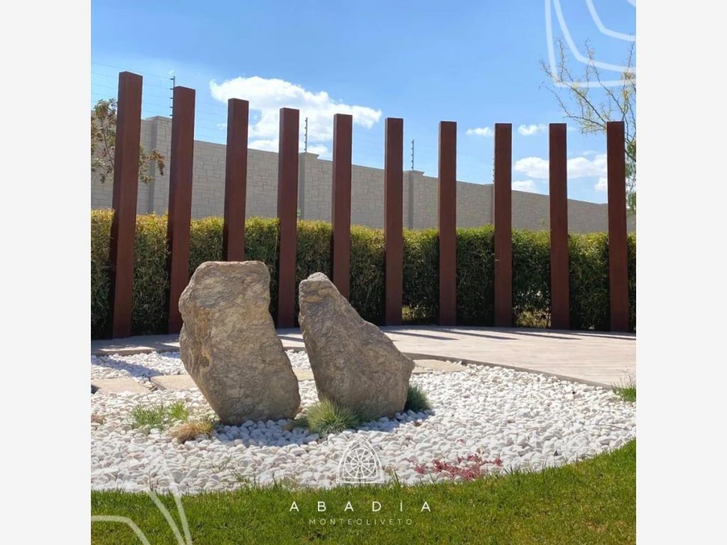 Terreno en Venta en Fracc Abadía Aguascalientes (1)