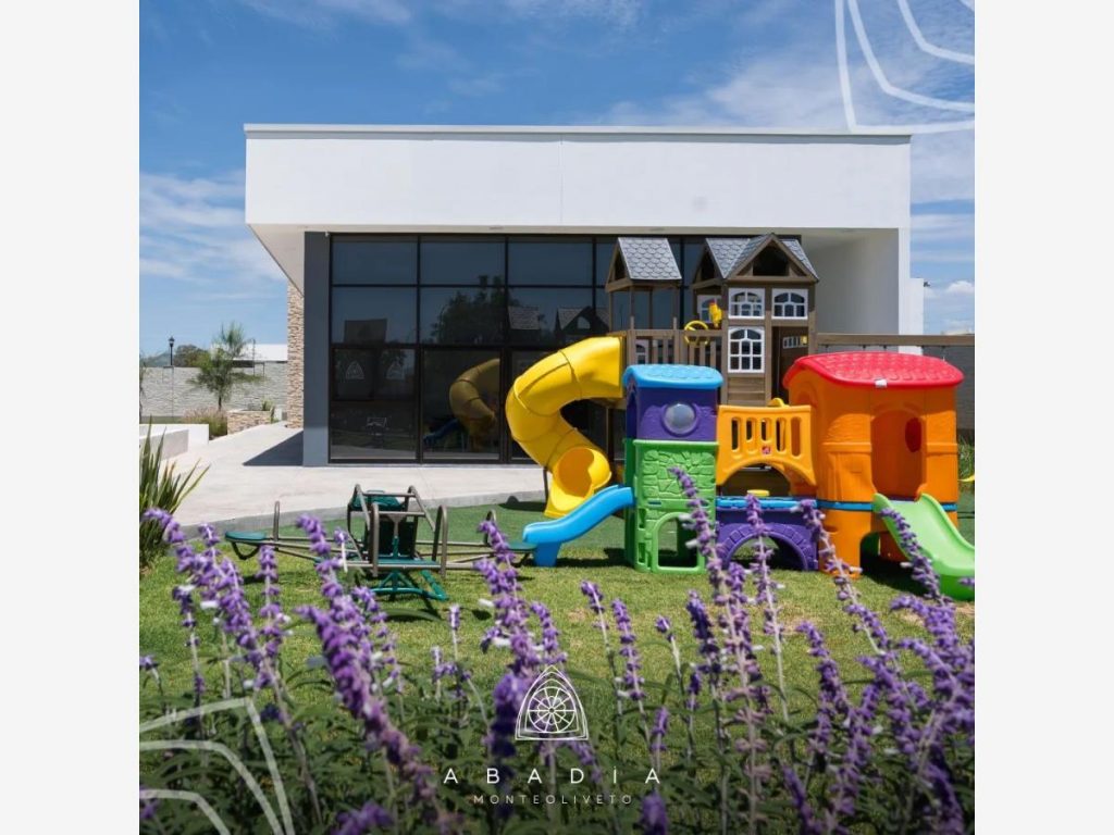 Terreno en Venta en Fracc Abadía Aguascalientes (8)