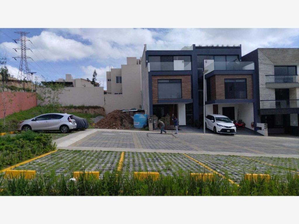 Terreno en Venta en Residencial Lago Esmeralda Atizapan de Zaragoza Edo de Mexico (2)