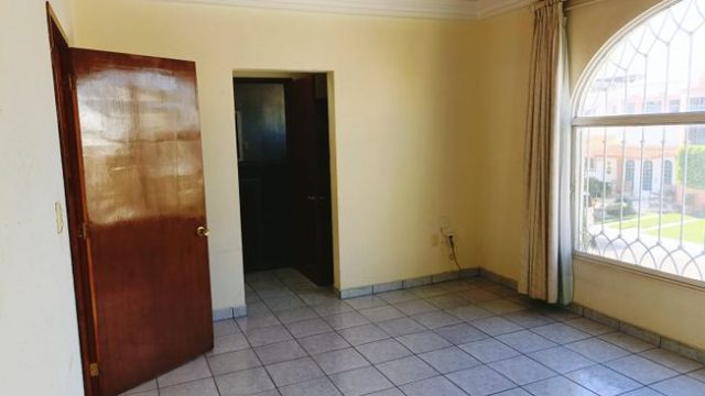 Casa en Renta amplia en privada Tejeda Corregidora Queretaro6