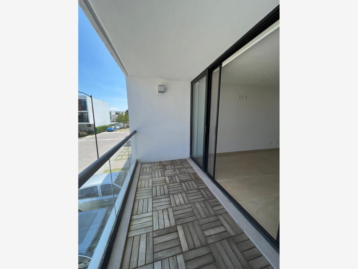 Casa en Renta en Altos Juriquilla Queretaro (2)