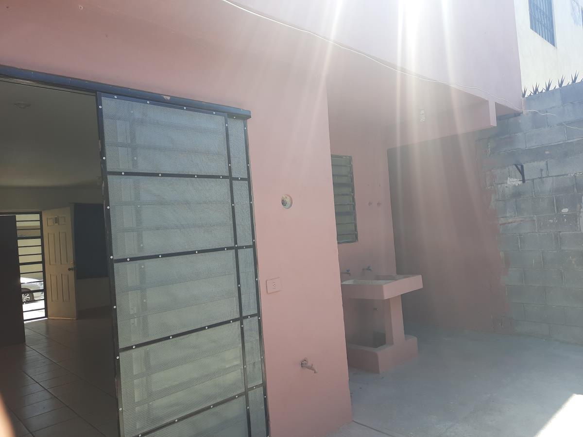 Casa en Renta en Arcos del Sol Monterrey Nuevo Leon (3)